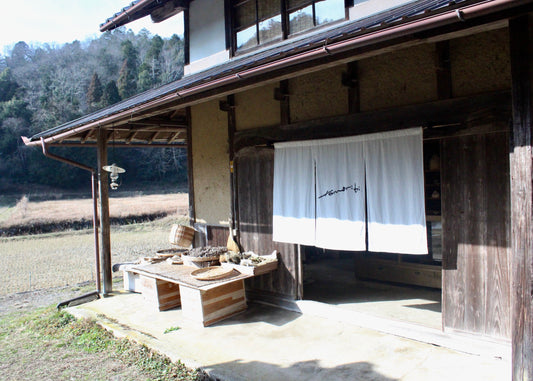 直営店 tomoribi の営業のお知らせ