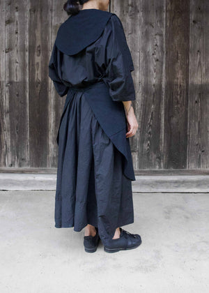 CIRCLE APRON -BLACK-