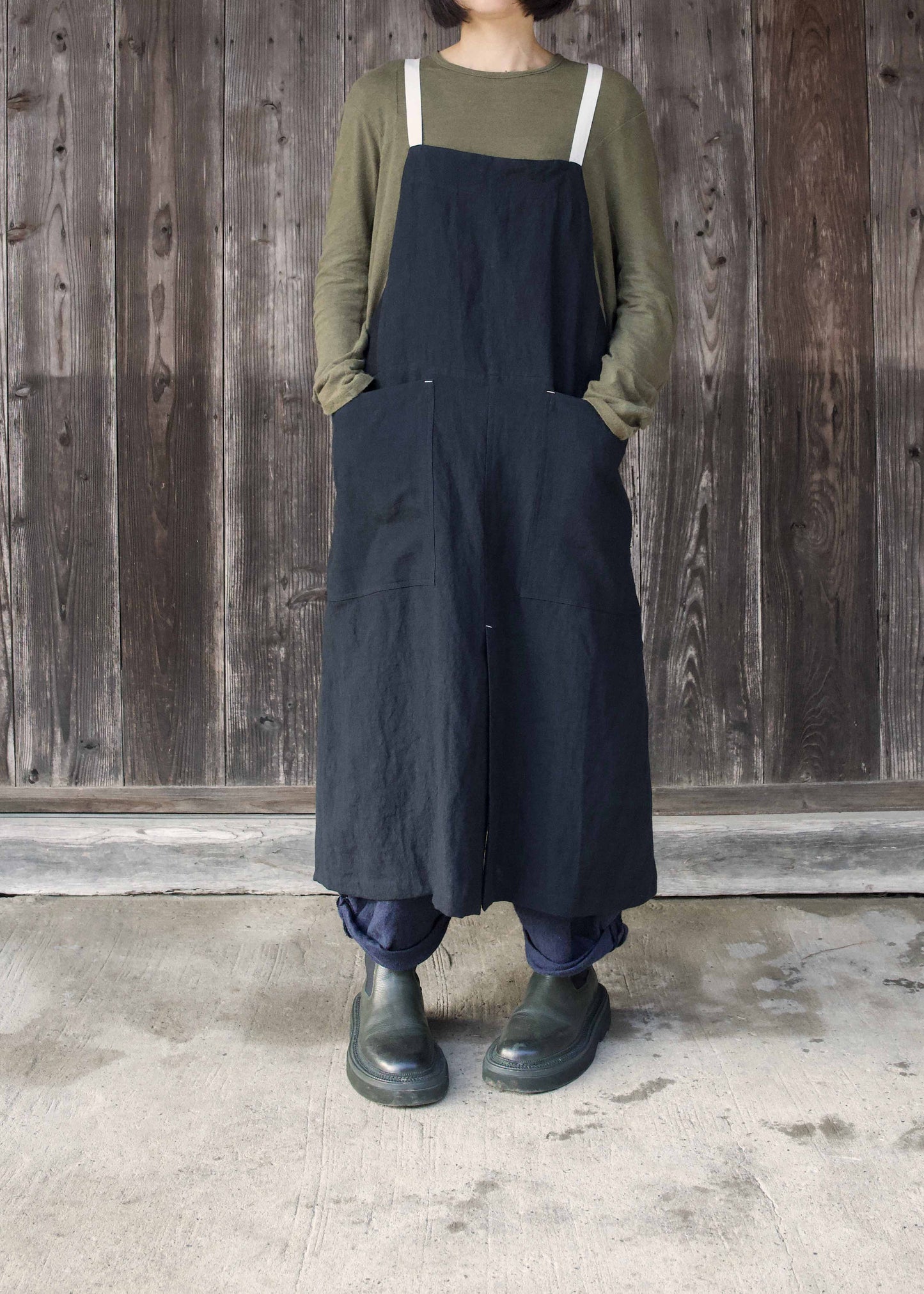 SLIT APRON