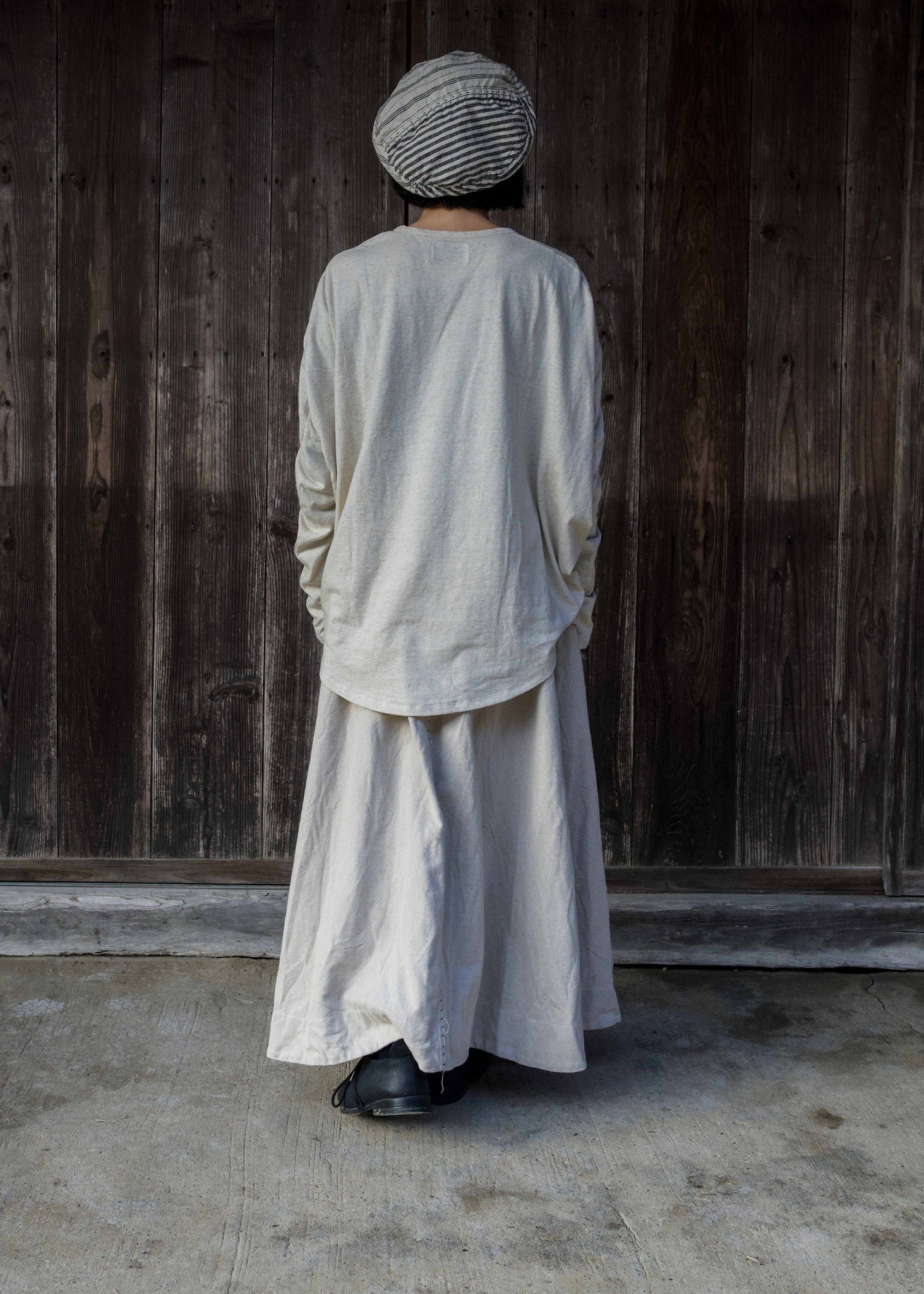 NEW CIRCLE T-SHIRT L/S IVORY