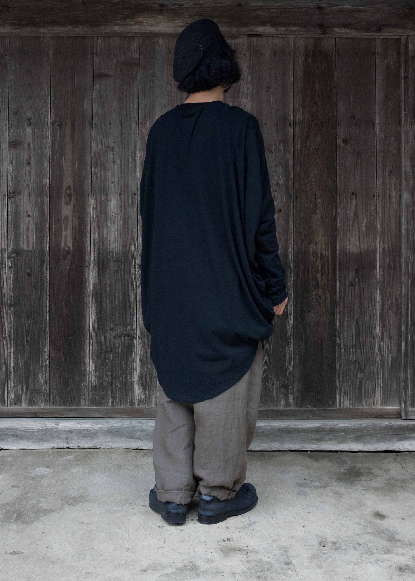 CIRCLE T-SHIRT L/S  BLACK