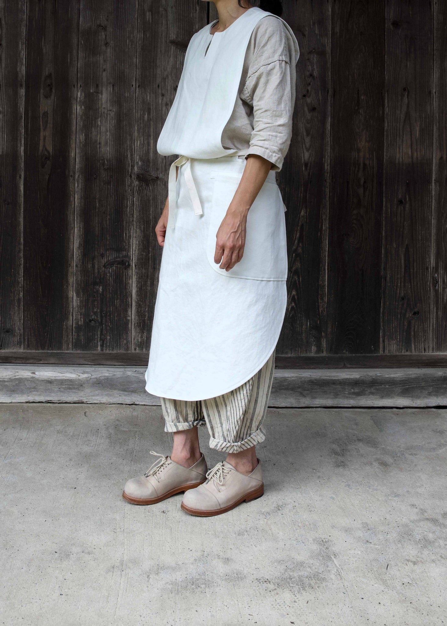 CIRCLE APRON -WHITE-