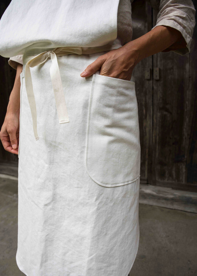 CIRCLE APRON -WHITE-