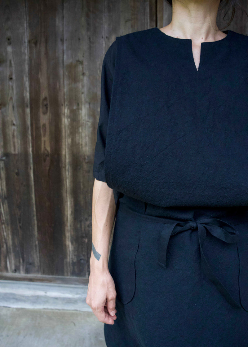 CIRCLE APRON -BLACK-