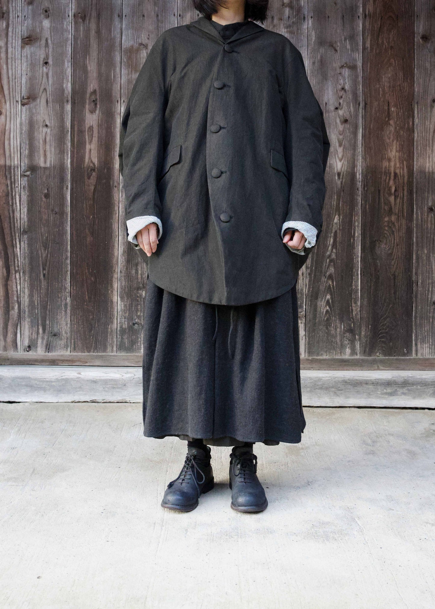 5 BUTTONS CIRCLE JACKET (DARK BROWN)